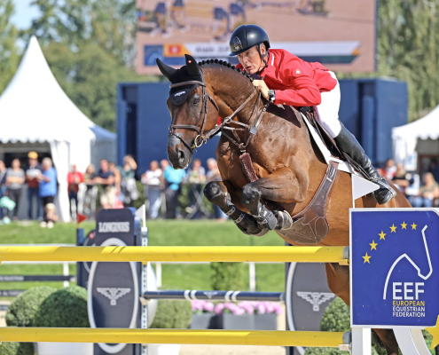Switzerland’s Alain Jufer with Marlis Mühlebach’s ©Longines EEF