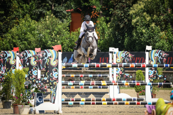 Jessica Springsteen – Gmail – Grand Prix CSI3* Scuderia La Caccia 2026 Jessica Springsteen riding Gmail Grand Prix CSI3* Scuderia La Caccia 2026 © Scuderia la Caccia - Marta Fusetti